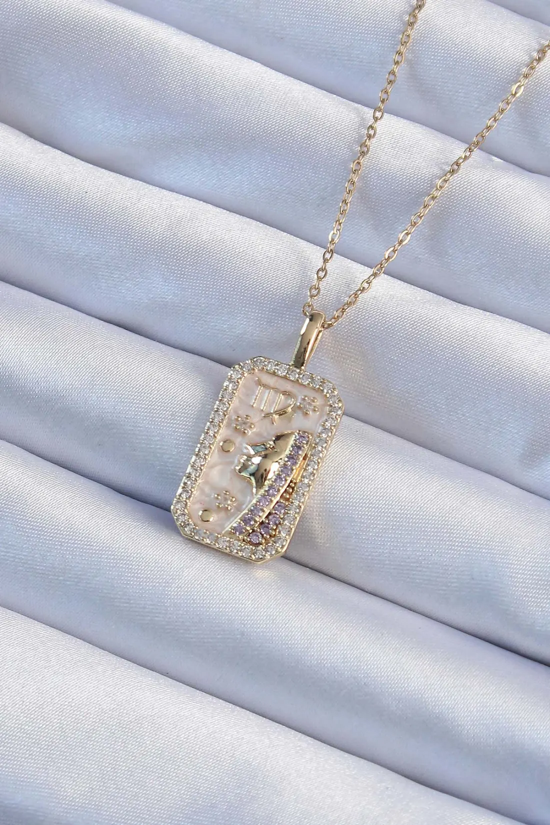 316L Çelik Zincir Gold Renk Zirkon Taşlı Yüz Figürlü Tarot Kolye