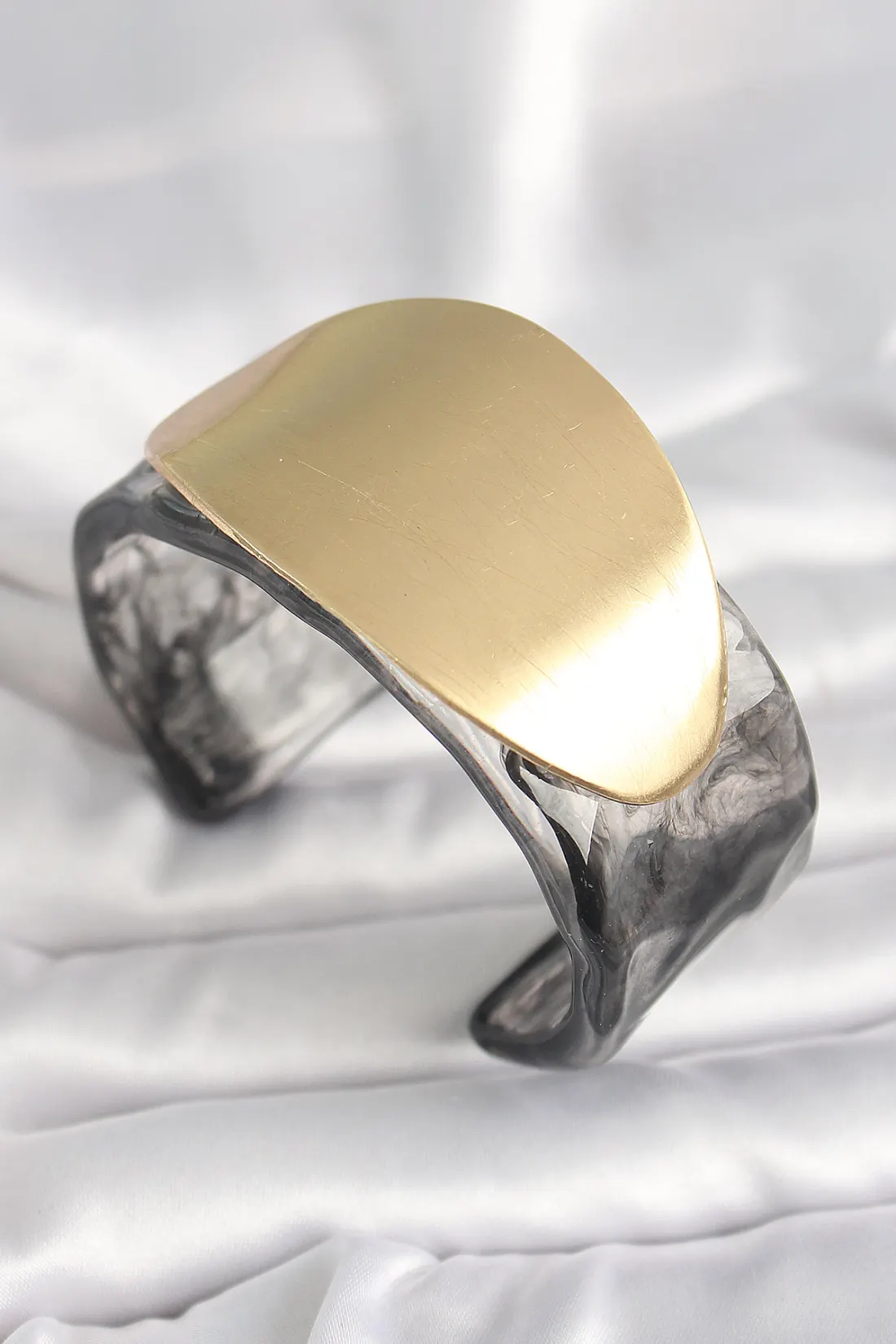 Siyah Mermer Desen Akrilik Plastik Gold Oval Plaka Model Vintage Kadın Bilezik