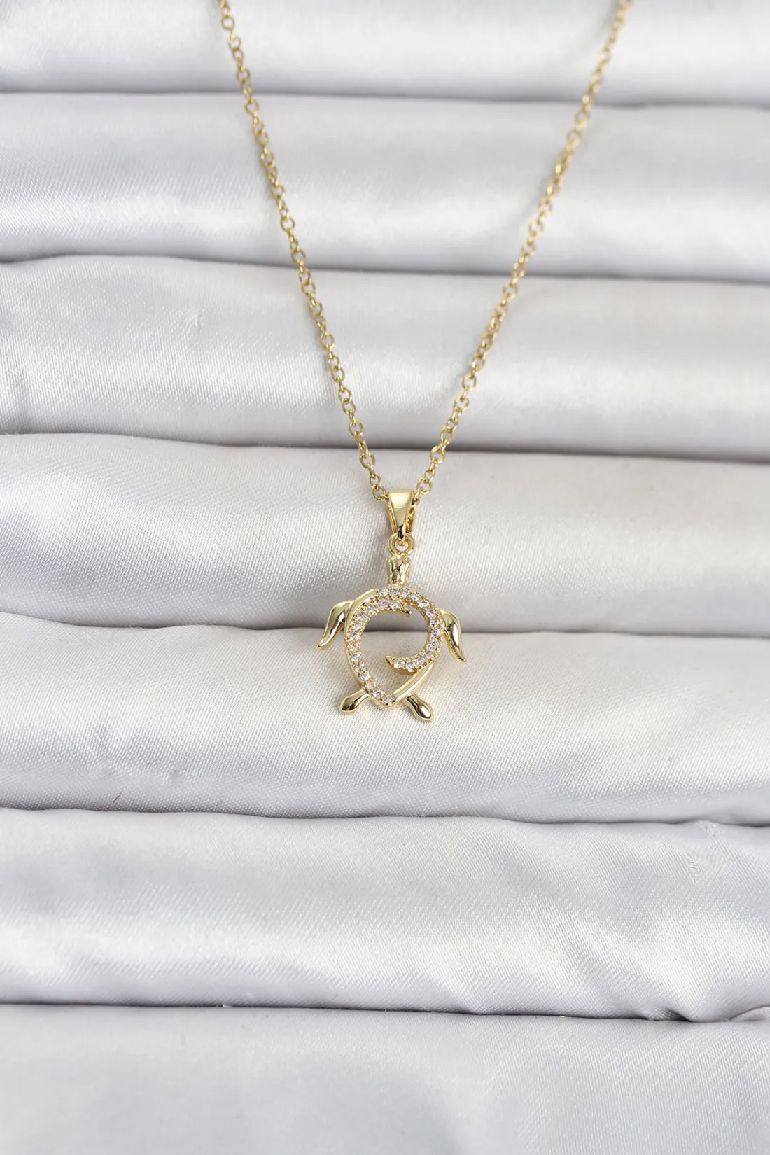 316L Çelik Zincir Gold Renk Caretta Caretta Model Kadın Kolye