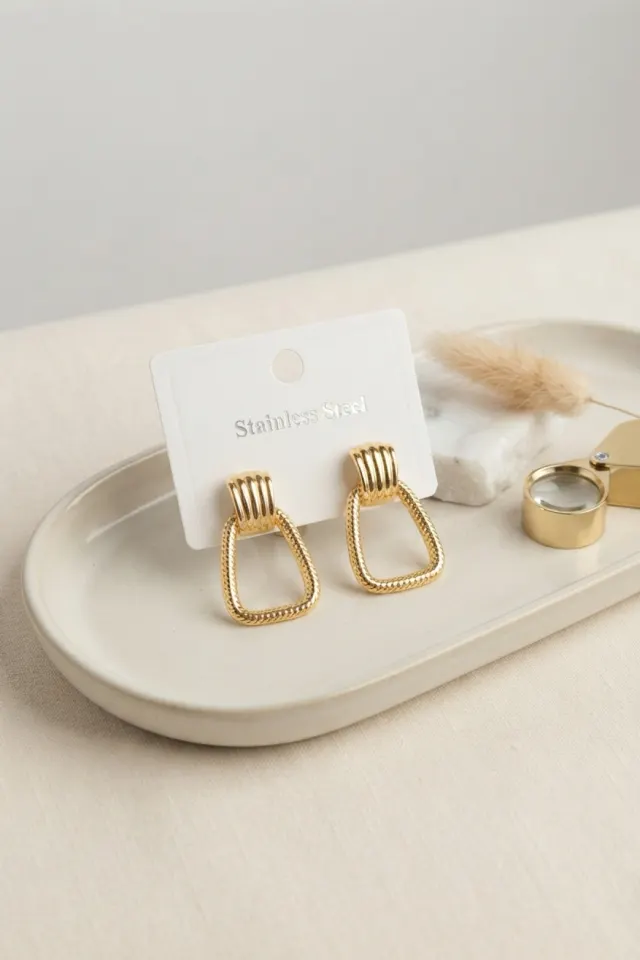 316L Çelik Gold Renk Vintage Trapez Model Küpe